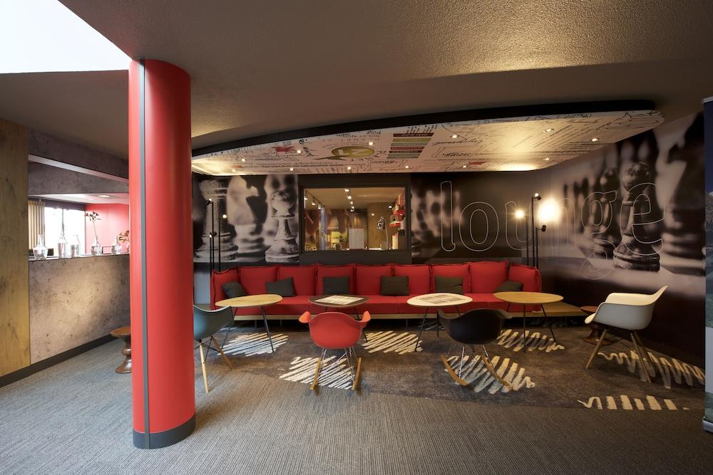 Ibis Pau Hotel