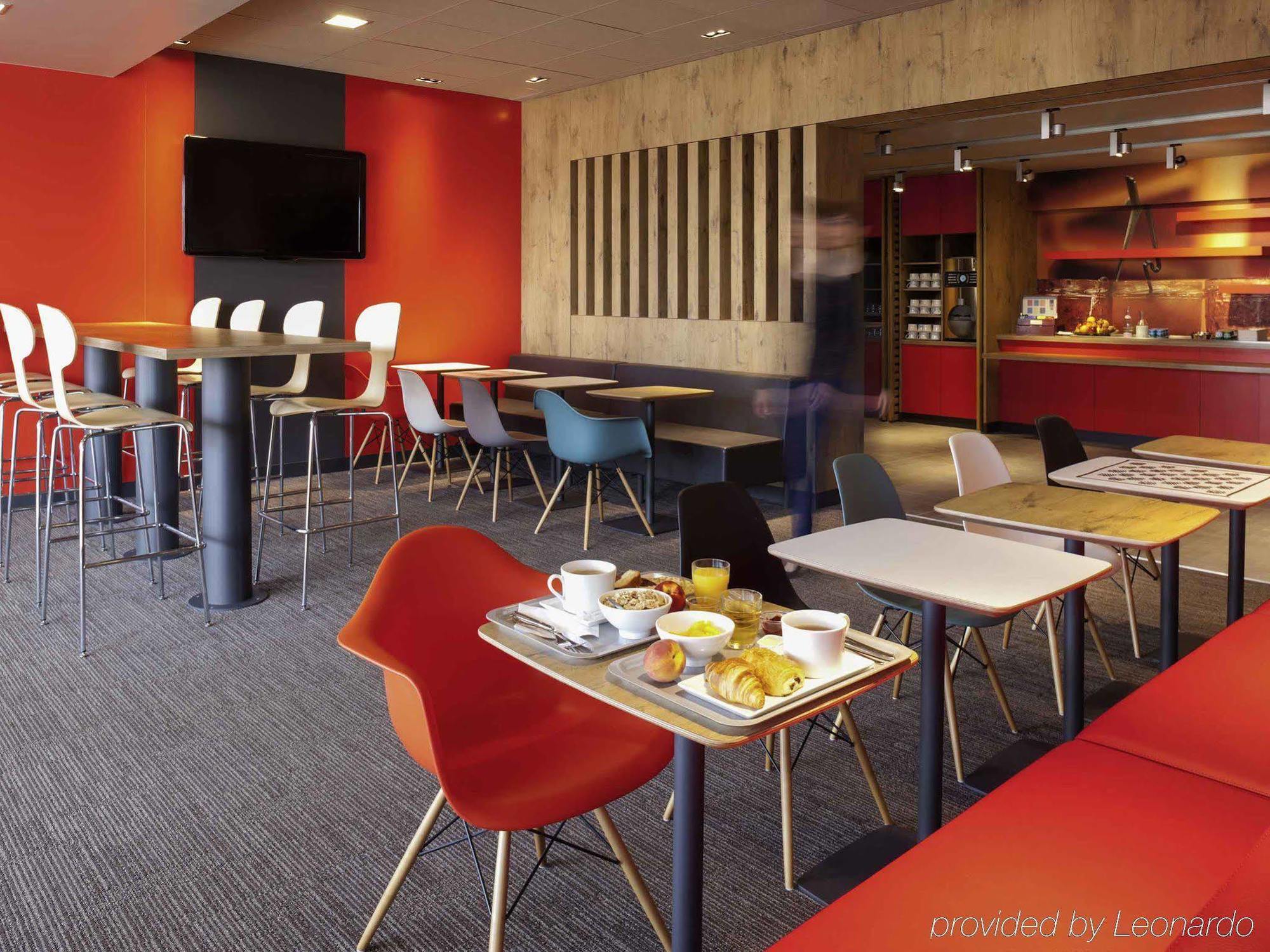 Ibis Pau Lescar