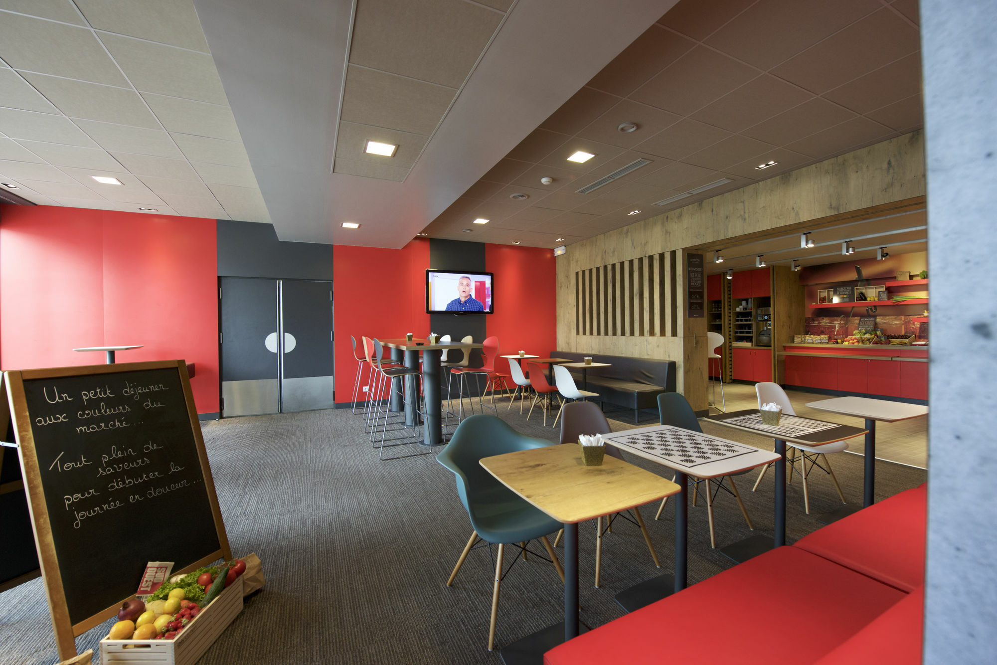 Ibis Pau Hotel