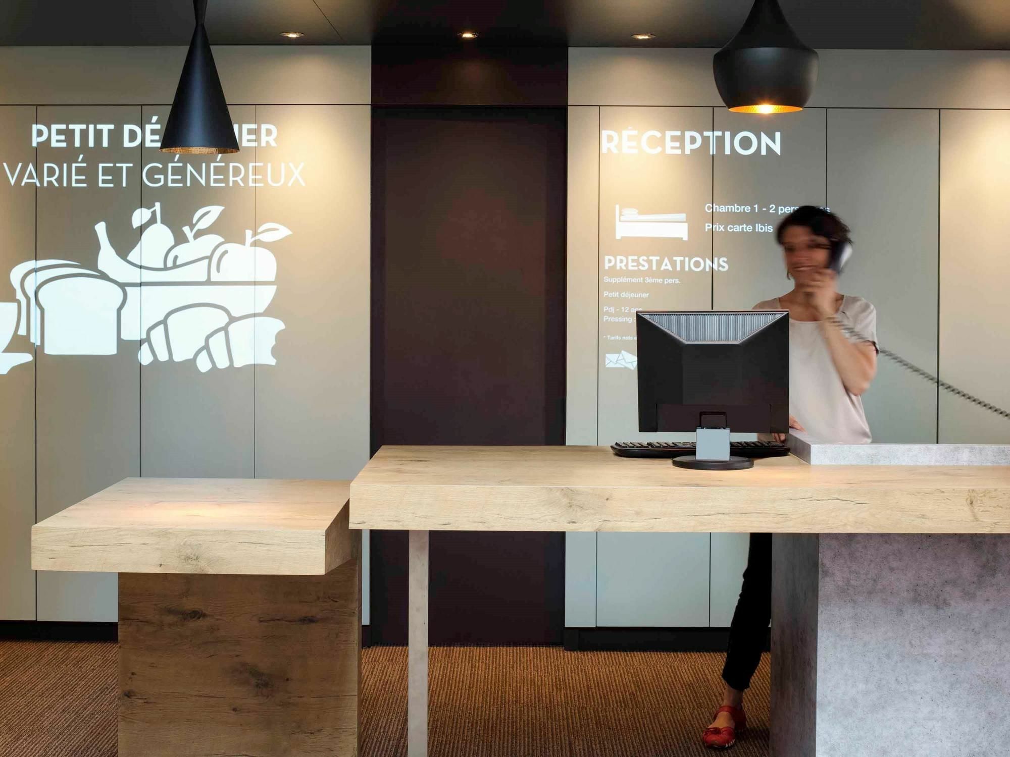 Ibis Pau Hotel 3*